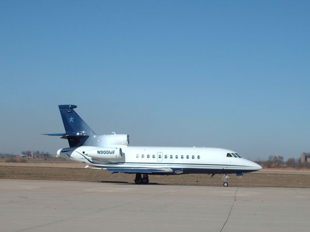 Dassault Falcon 900 (N900MF)