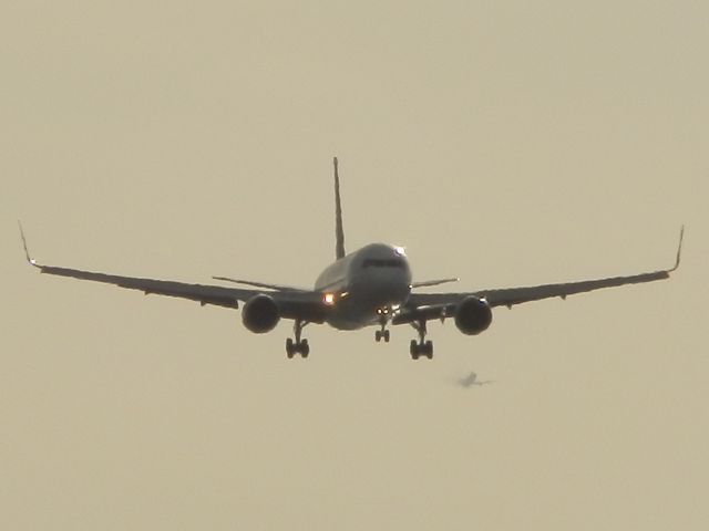 BOEING 767-300 (CC-CZZ)