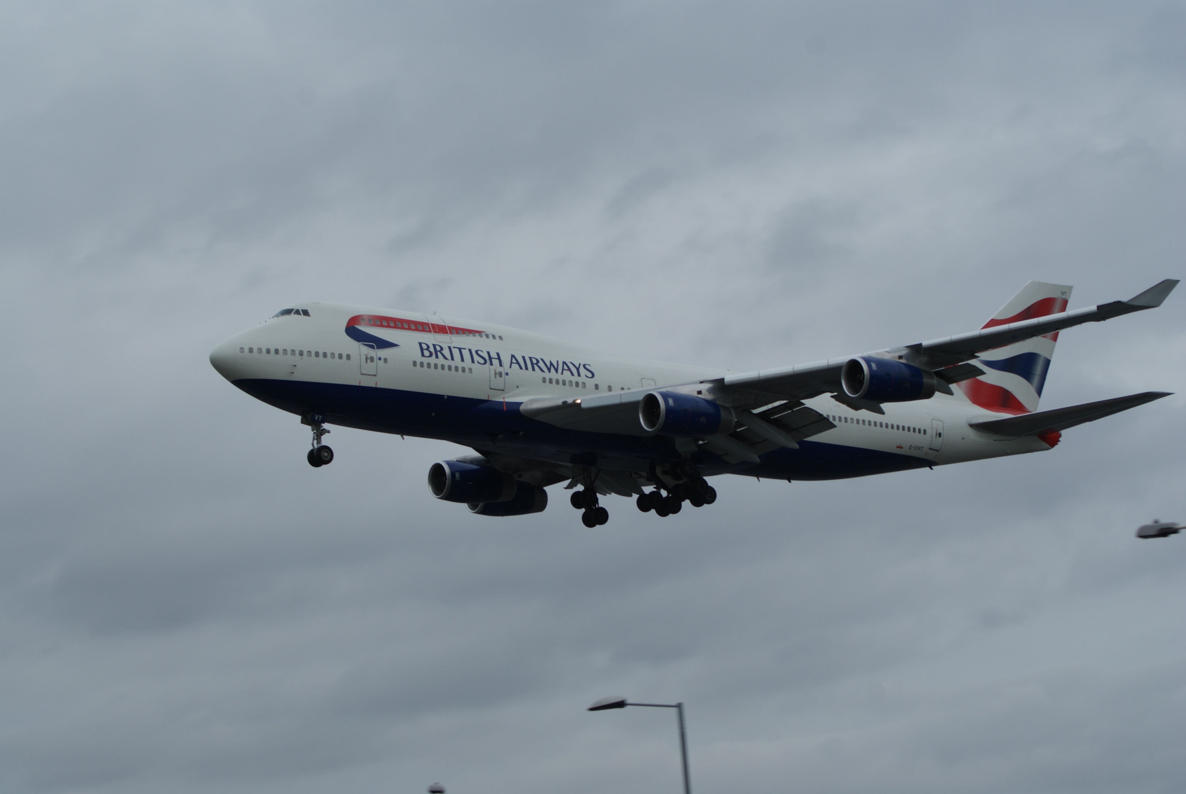 Boeing 747-400 (G-CIVT)