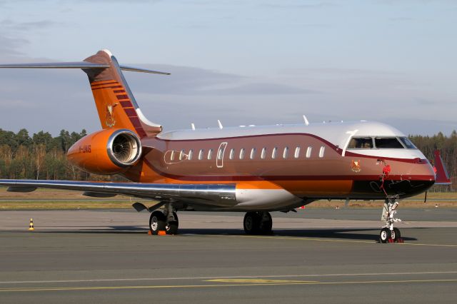 Bombardier Global Express (M-UNIS)