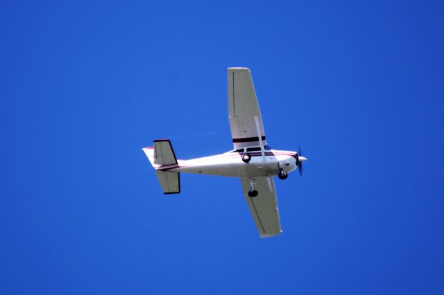 Cessna Skylane (N92016) - Overhead during the 2020 Sandhills Open Road Challenge near Arnold, Nebraska