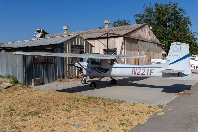 Cessna Commuter (N221F)