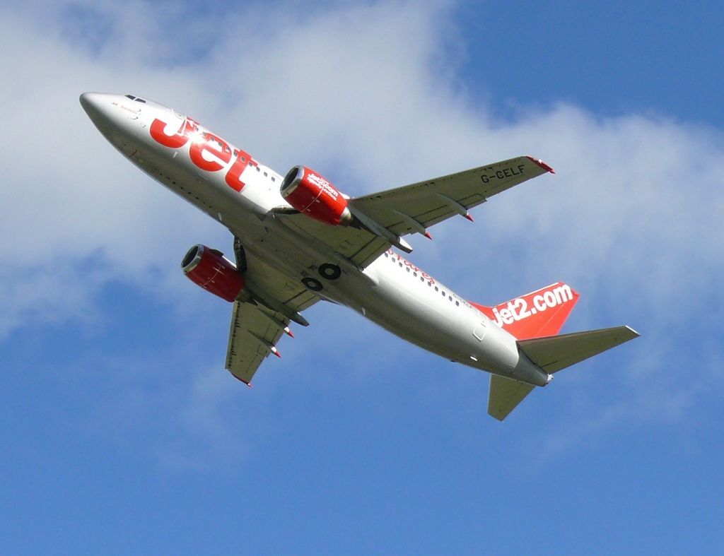 BOEING 737-300 (G-CELF) - C/N 24302 Date 08/10/13