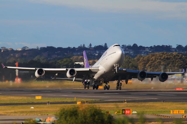 Boeing 747-400 (HS-TGO)