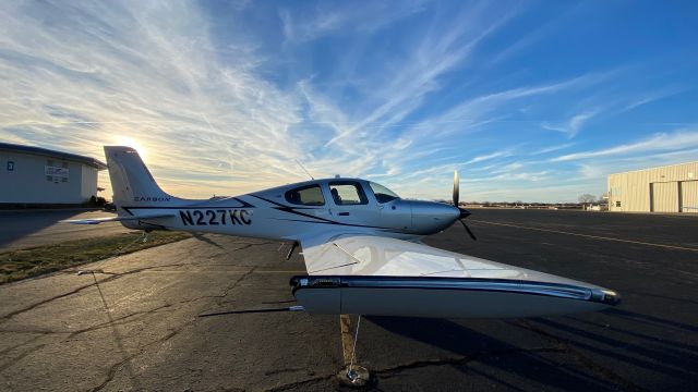 Cirrus SR-22 (N227KC) - Fueled up and ready to fly to KICT.