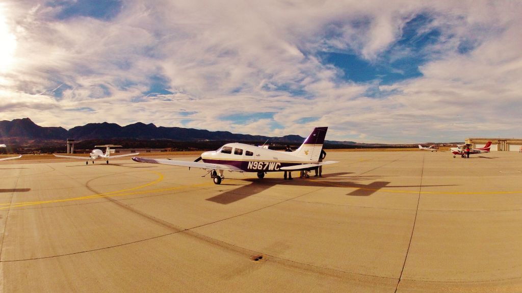 Piper Cherokee (N967WC)