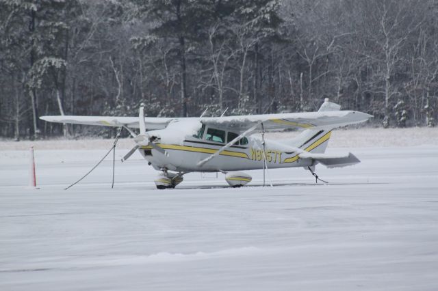 Cessna Skylane (N9957T)