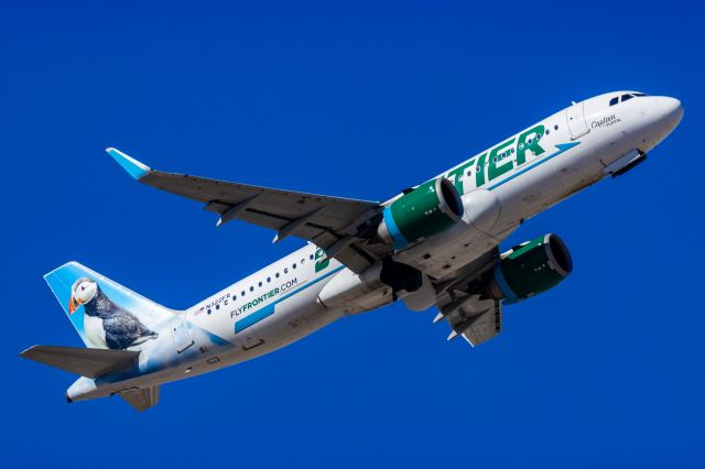Airbus A320neo (N322FR) - A Frontier Airlines A320 neo taking off from PHX on 2/10/23 during the Super Bowl rush. Taken with a Canon R7 and Canon EF 100-400 II L lens.