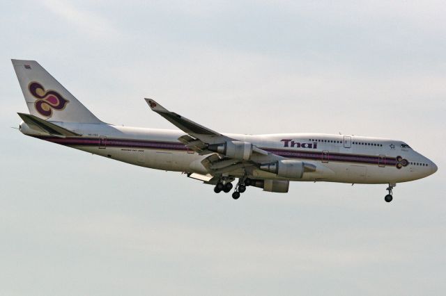 Boeing 747-400 (HS-TGX)