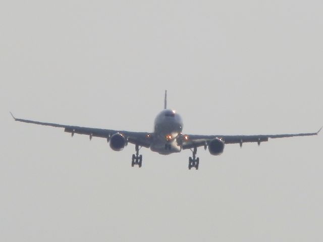 Airbus A330-200 (N280AV)