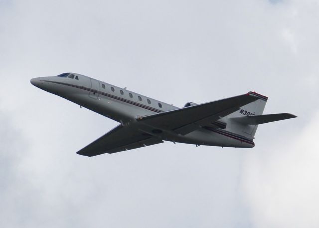 Cessna Citation Sovereign (N301QS) -  At Shreveport Regional.