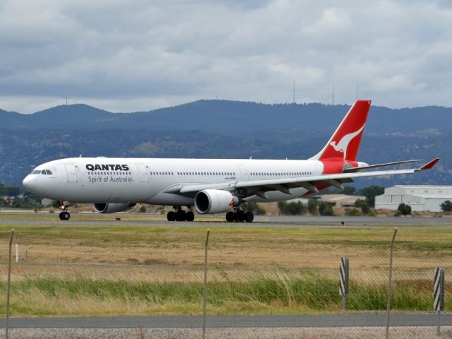 Airbus A330-300 (VH-QPD) - On taxi-way heading for Terminal 1, on arrival from Sydney en-route to Singapore. Tuesday 27th December 2011.