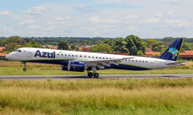 EMBRAER ERJ-190-400 (PS-AEE)