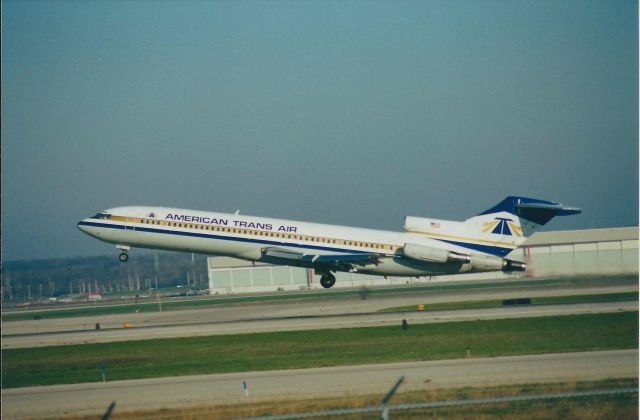 BOEING 727-200 (N7XXAT) - Departing 23-L IND
