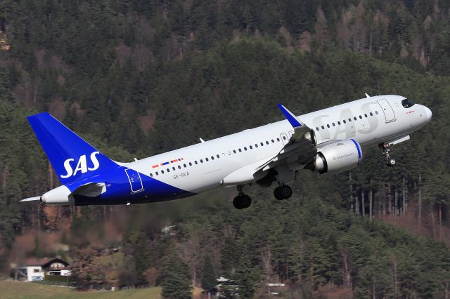 Airbus A320neo (SE-RUA)