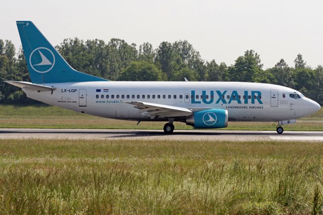 Boeing 737-500 (LX-LGP)