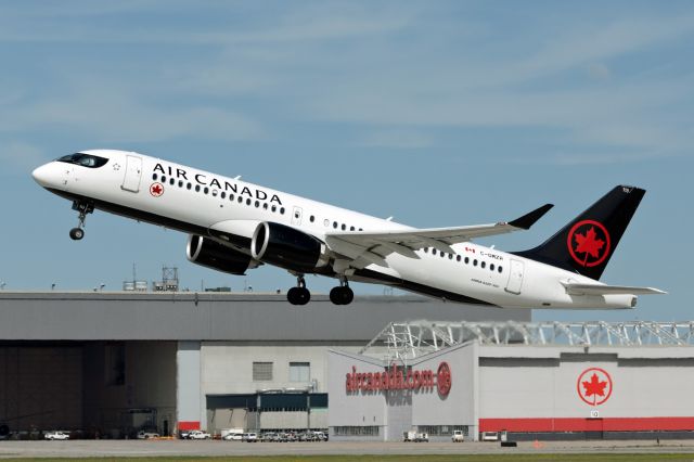 Airbus A220-300 (C-GMZR)