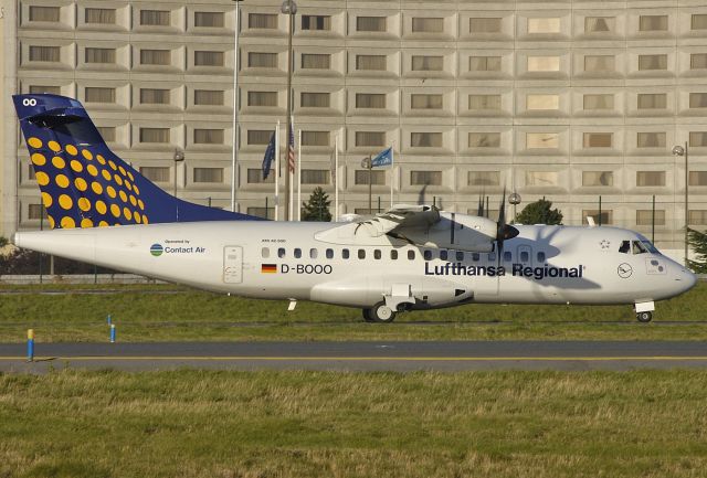 ALENIA Surveyor (ATR-42-500) (D-BOOO) - Contact Air (Lufthansa Regional) - ATR 42-500 C/N 559 - D-BOOO - at CDG 2004-09-25.