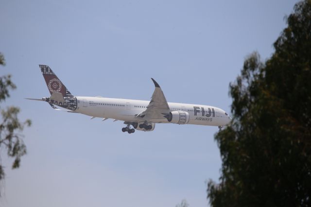 Airbus A350-900 (DQ-FAI)