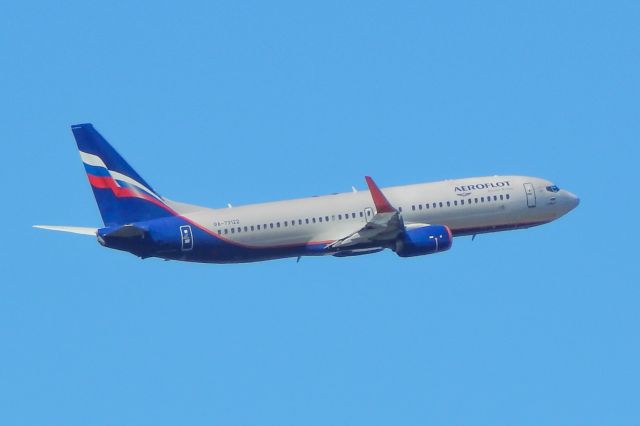 Boeing 737-800 (RA-73122)