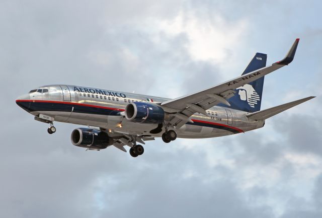 Boeing 737-700 (XA-NAM) - AeroMexico / Boeing 737-752 - MSN 33790 / XA-NAM / MMMX 06/2019