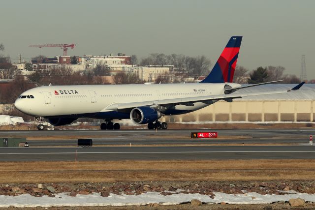 Airbus A330-300 (N824NW) - DL 9964 to Atlanta lining up on 22L