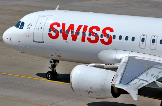 Airbus A320 (HB-IJX) - Taxiing by the observation deck - Im also in Instagram: @zuerichplanes