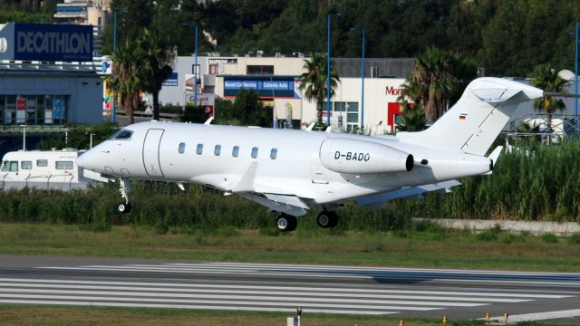Bombardier Challenger 300 (D-BADO)