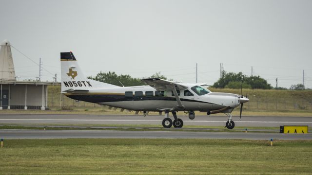 Cessna Caravan (N956TX) - Texas DPS after landing 14