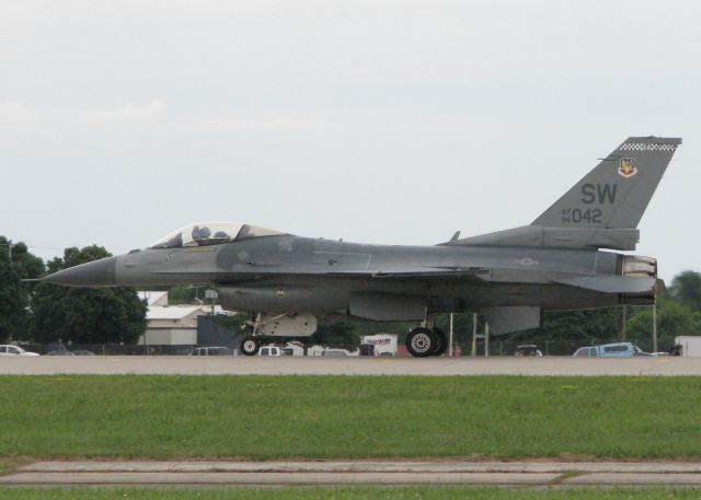 Lockheed F-16 Fighting Falcon (94-0042) - AirVenture 2016