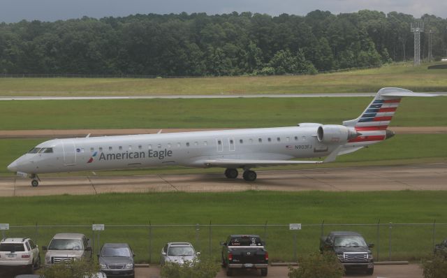 Canadair Regional Jet CRJ-900 (N903FJ)