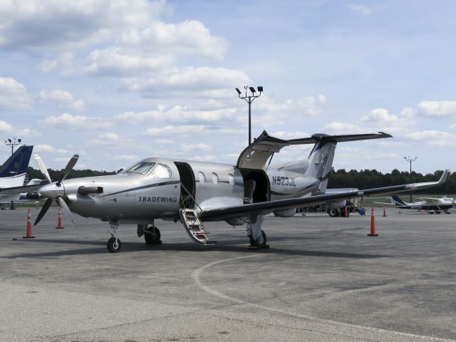 Pilatus PC-12 (N523JL) - 29 August 2015