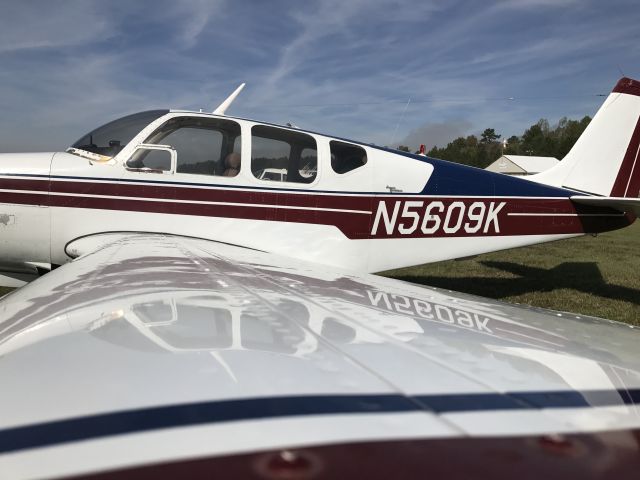 Beechcraft Bonanza (33) (N5609K) - Beech 33 