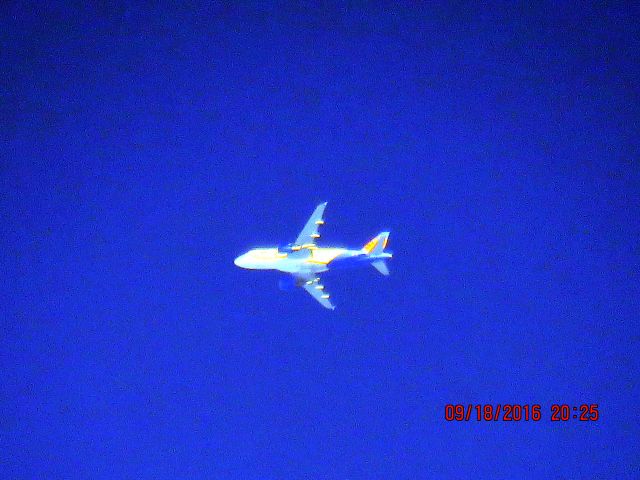 Airbus A319 (N310NV)