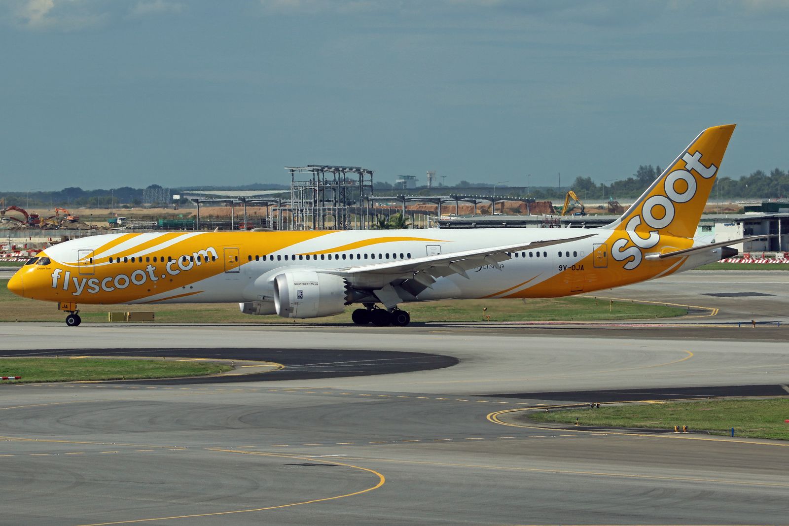 Boeing 787-8 (9V-OJA)