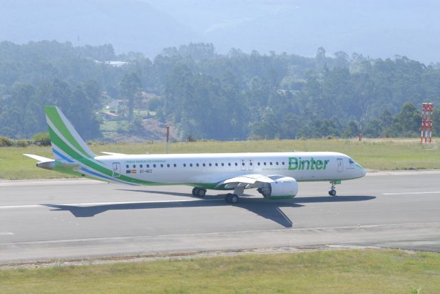 EMBRAER 195 (EC-NEZ) - EC-NEZ arrived to LEVX from GCXO. 17-07-2021