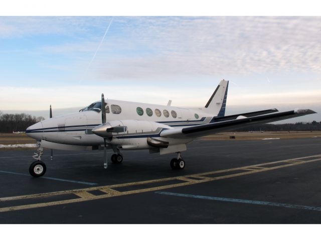 Beechcraft King Air 100 (N6045S)