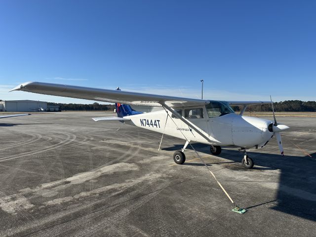 Cessna Skyhawk (N7444T)