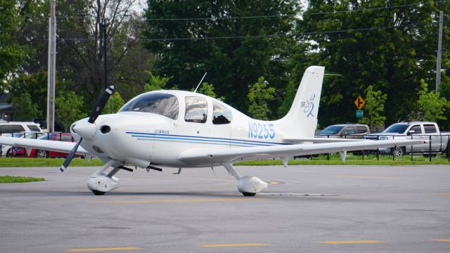 Cirrus SR-22 (N9255)