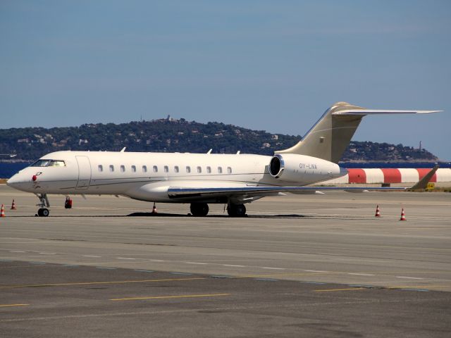 Bombardier Global Express (OY-LNA) - 12 aout 2016