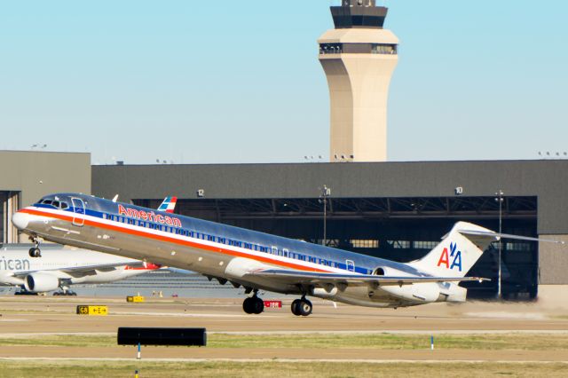 McDonnell Douglas MD-83 (N969TW)