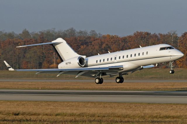 Bombardier Global Express (N67RX)