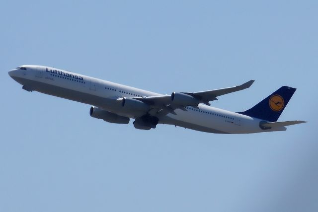 Airbus A340-300 (D-AIGS)