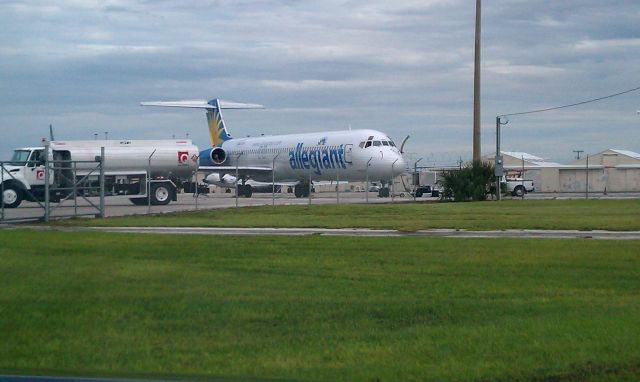 McDonnell Douglas MD-82 (N886GA)