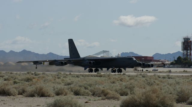 Boeing B-52 Stratofortress —