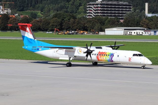 de Havilland Dash 8-400 (LX-LQC)