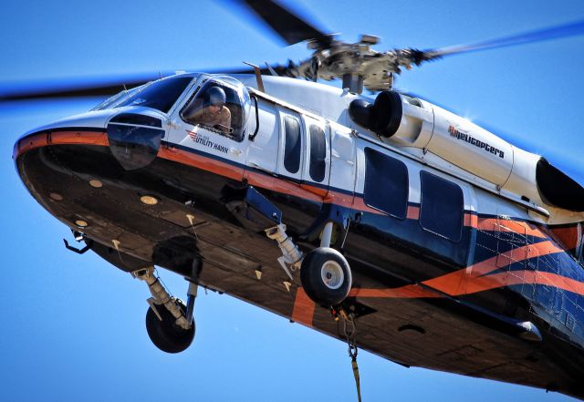 Sikorsky S-70 (N803PJ) - Departing for the Luma Fire in California.