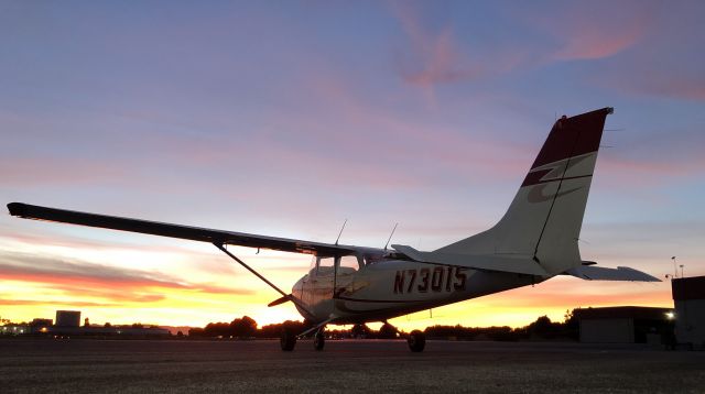 Cessna Skyhawk (N73015) - Sunset light shines on N73015.