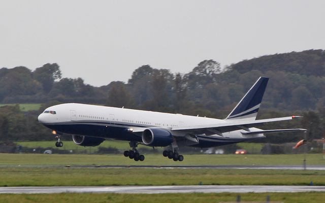 Boeing 777-200 (N777UK) - polaris aviation solutions b777-212er n777uk landing at shannon from stansted 25/9/18.