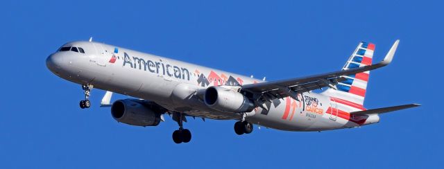 Airbus A321 (N162AA) - phoenix sky harbor international airportbr /AAL 1634 DCA/PHX 28DEC19